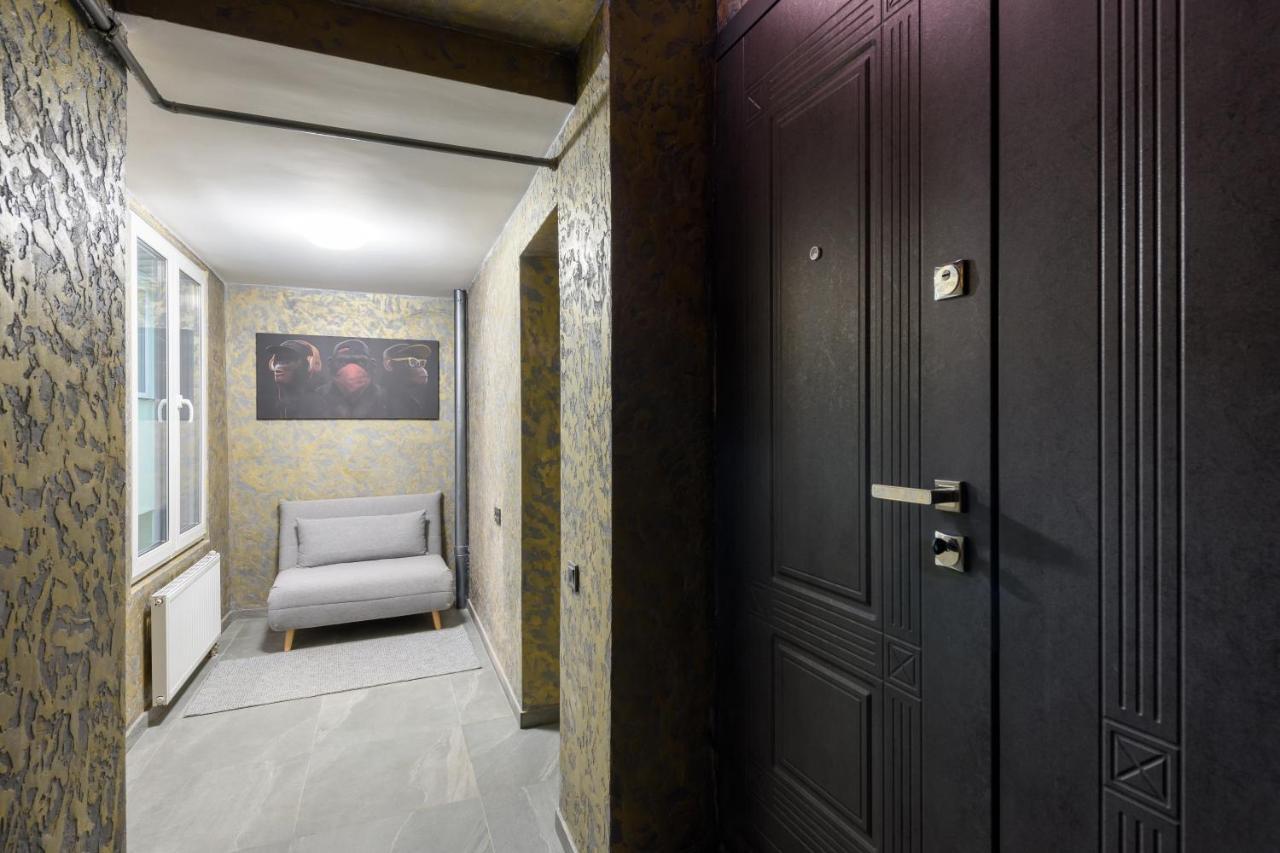 Apart Hotel Fusion Chernivtsi Exterior foto